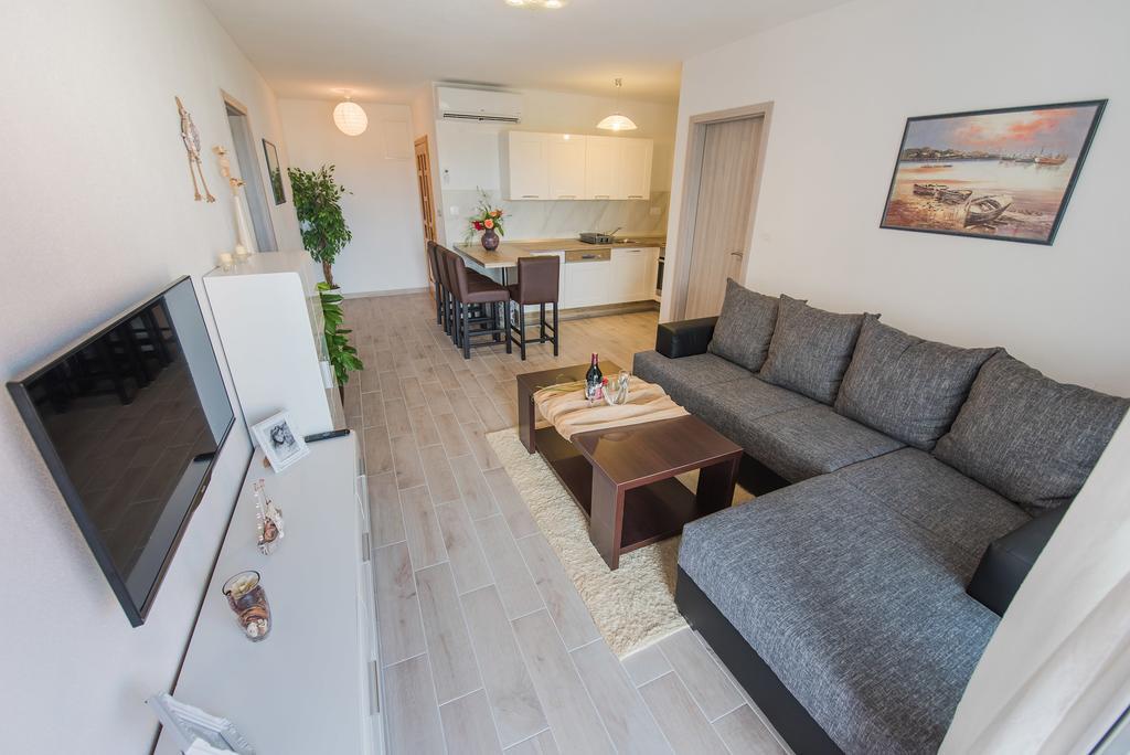 Apartment Grabovac Kaštela Cameră foto