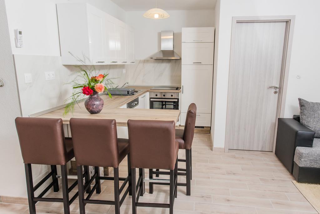 Apartment Grabovac Kaštela Cameră foto