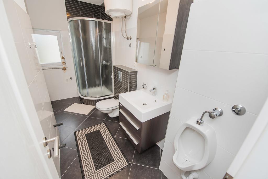 Apartment Grabovac Kaštela Cameră foto